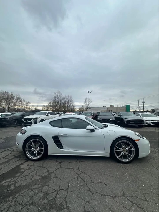2018 Porsche 718 Cayman - Image 4 of 11
