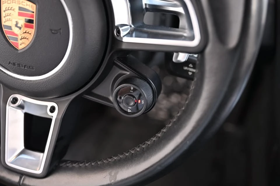 2018 Porsche 718 Cayman - Image 17 of 20