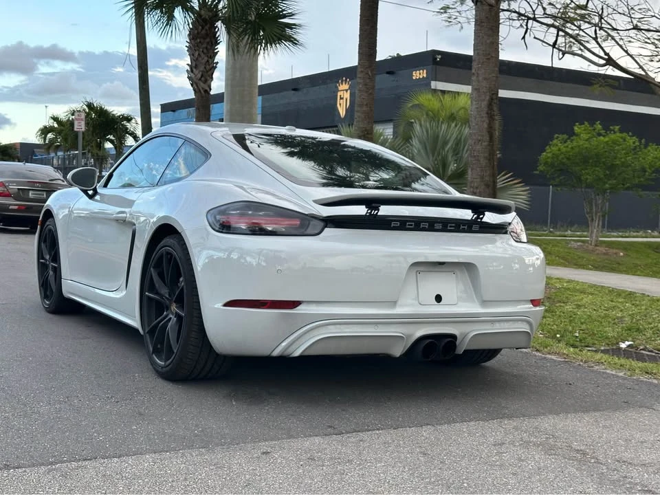 2018 Porsche 718 Cayman - Image 8 of 11