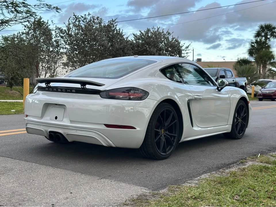2018 Porsche 718 Cayman - Image 9 of 11