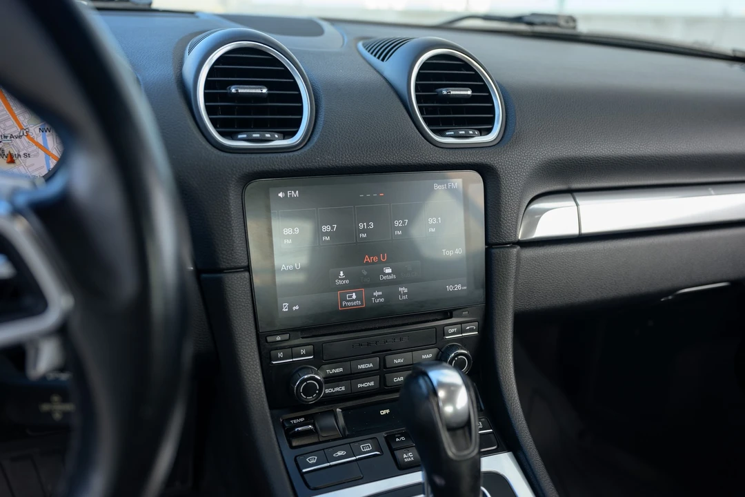2018 Porsche 718 Cayman - Image 18 of 21