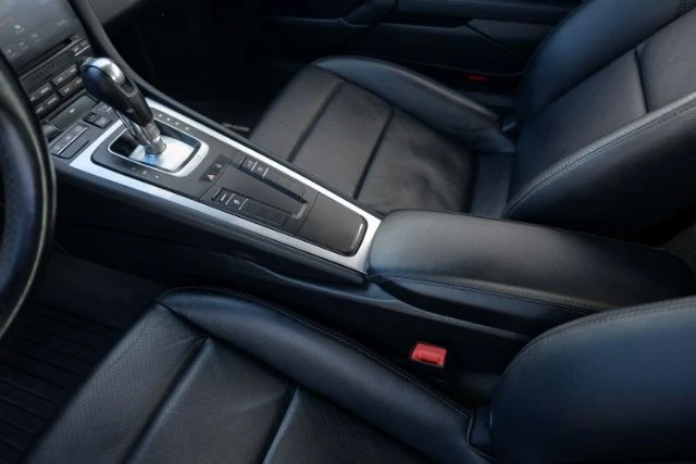 2018 Porsche 718 Cayman - Image 9 of 21