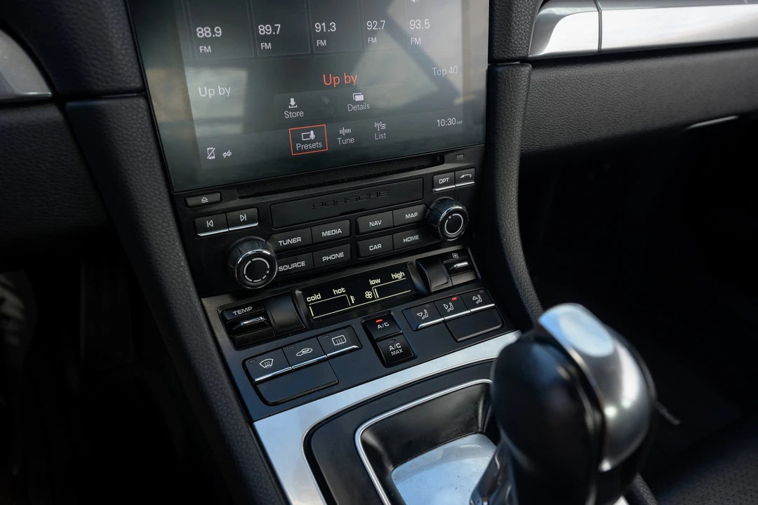 2018 Porsche 718 Cayman - Image 10 of 21