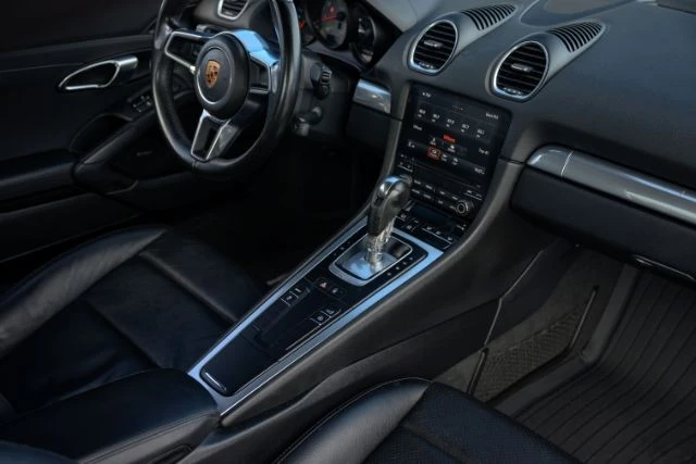 2018 Porsche 718 Cayman - Image 21 of 21