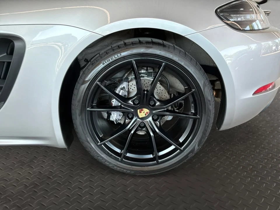 2018 Porsche 718 Cayman - Image 9 of 20