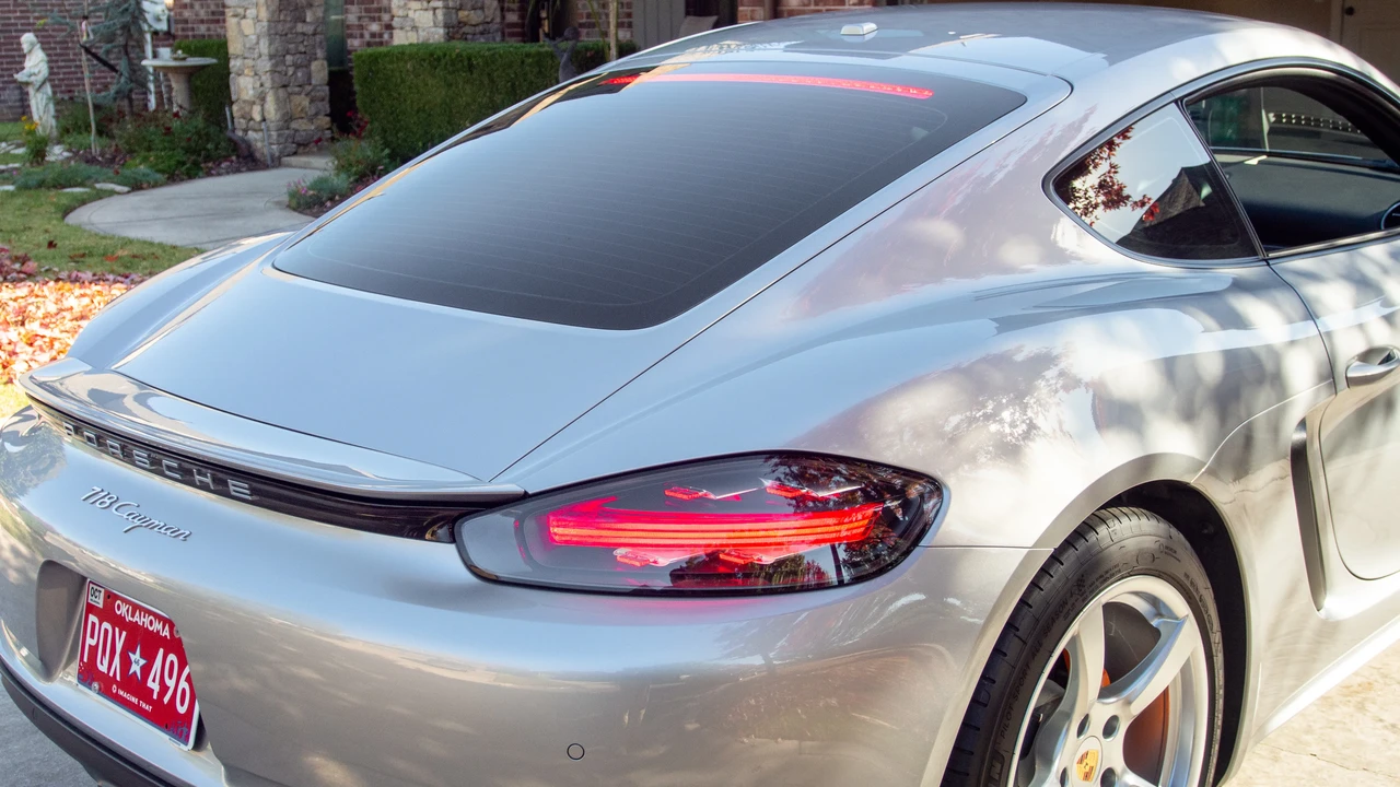 2018 Porsche 718 Cayman - Image 12 of 31
