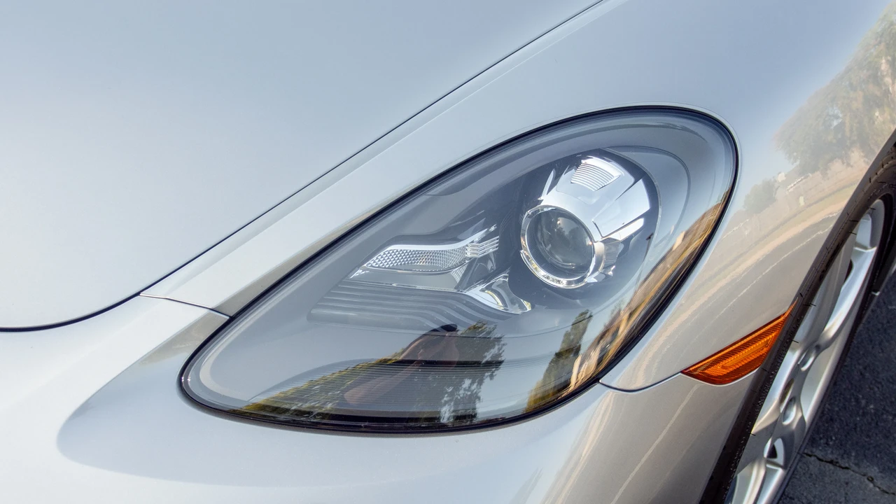 2018 Porsche 718 Cayman - Image 15 of 31
