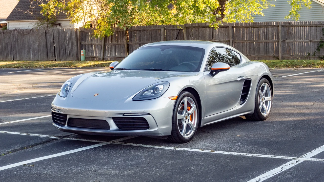 2018 Porsche 718 Cayman - Image 11 of 31