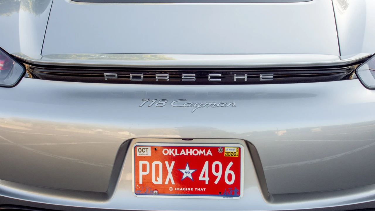 2018 Porsche 718 Cayman - Image 26 of 31