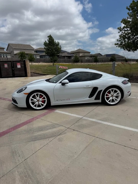 2018 Porsche 718 Cayman - Image 2 of 13
