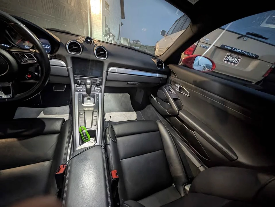 2018 Porsche 718 Cayman - Image 10 of 13