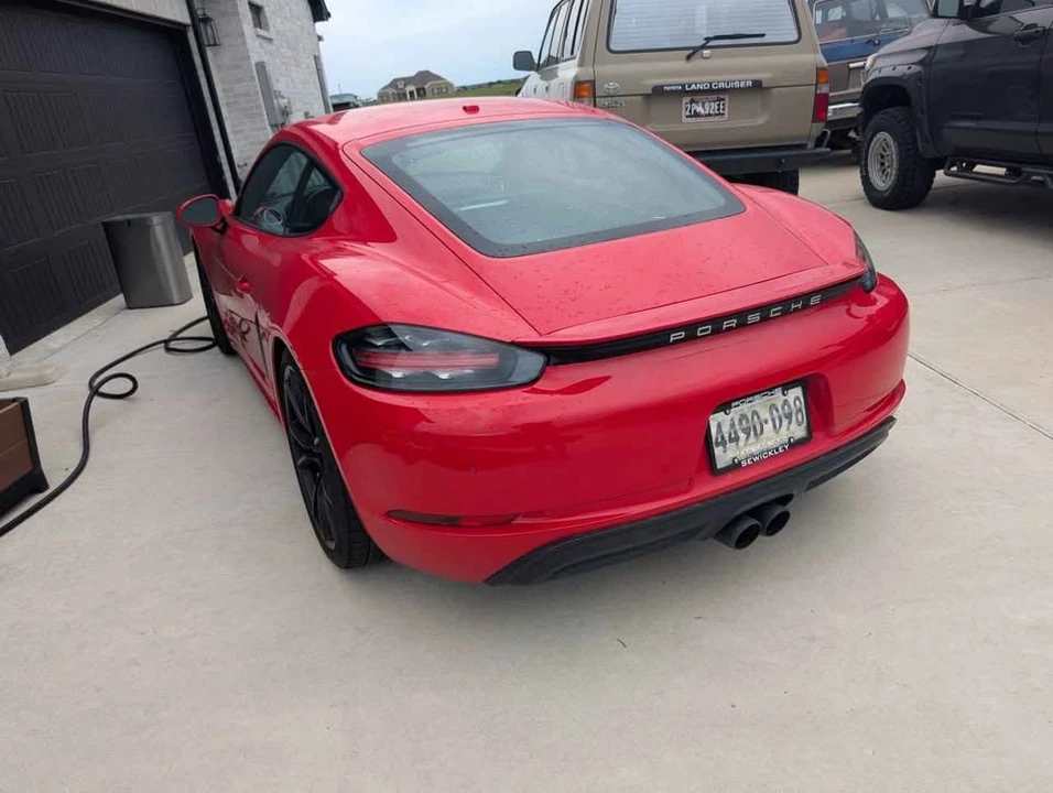 2018 Porsche 718 Cayman - Image 9 of 13