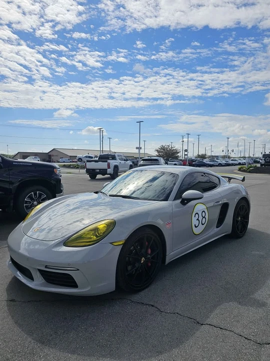 2018 Porsche 718 Cayman - Image 2 of 8