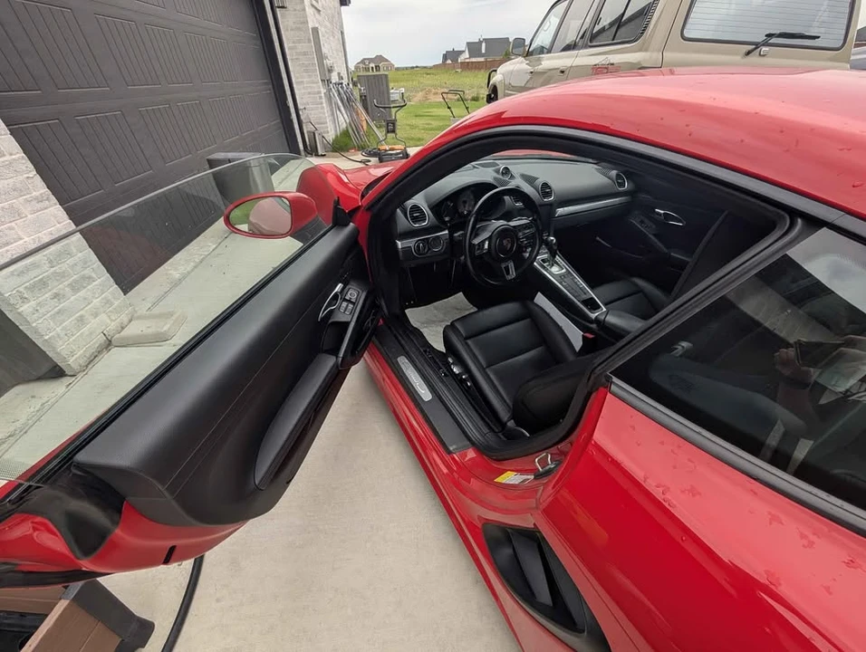 2018 Porsche 718 Cayman - Image 2 of 13