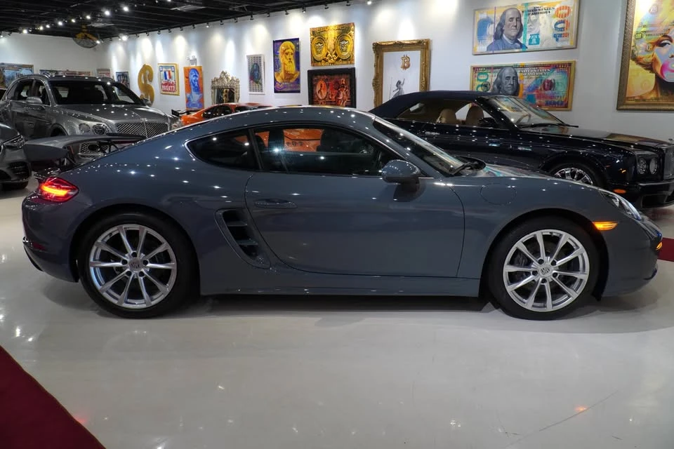 2018 Porsche 718 Cayman - Image 9 of 20