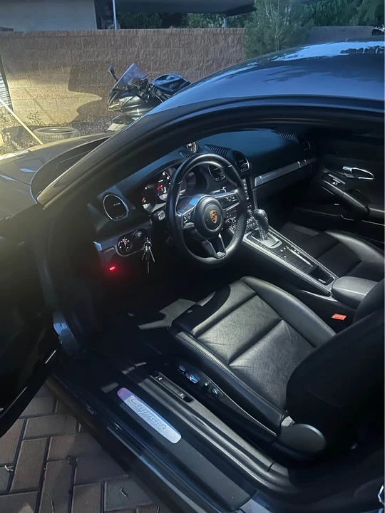 2018 Porsche 718 Cayman - Image 3 of 7