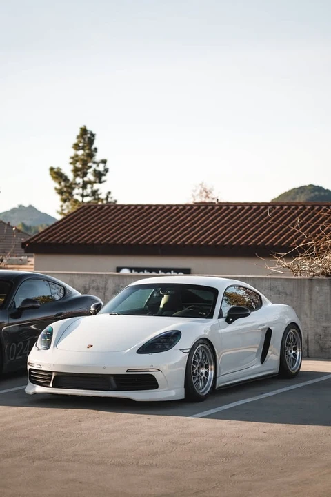 2018 Porsche 718 Cayman - Image 5 of 9