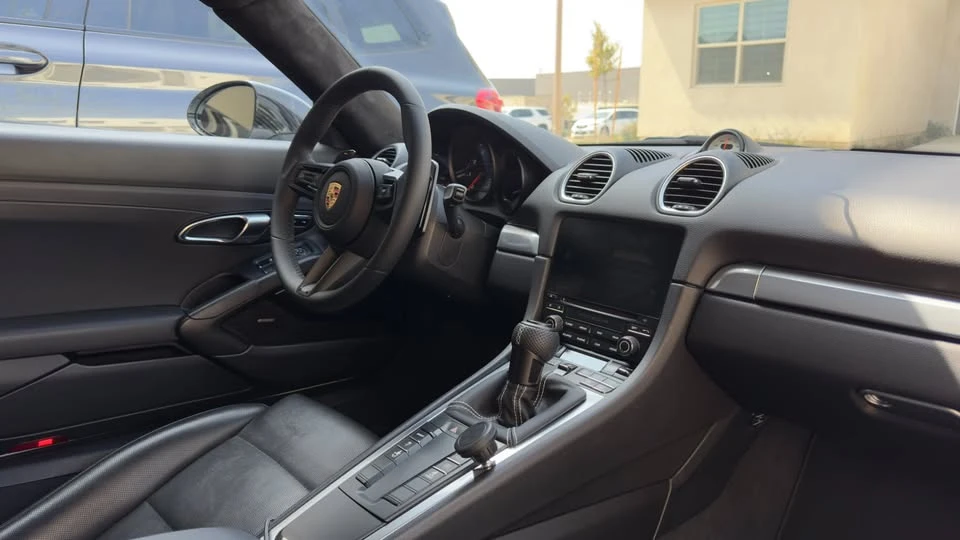 2018 Porsche 718 Cayman - Image 8 of 9