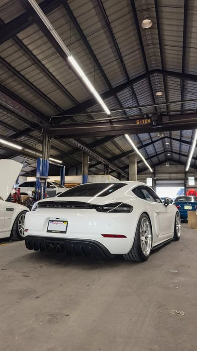 2018 Porsche 718 Cayman - Image 6 of 9