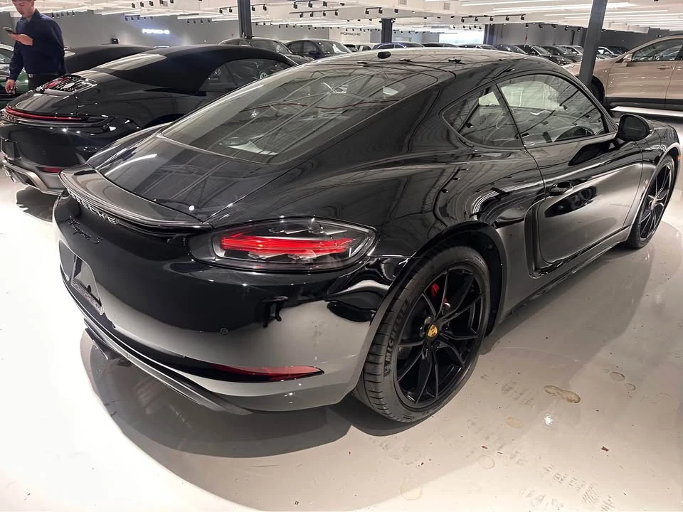 2018 Porsche 718 Cayman - Image 7 of 12