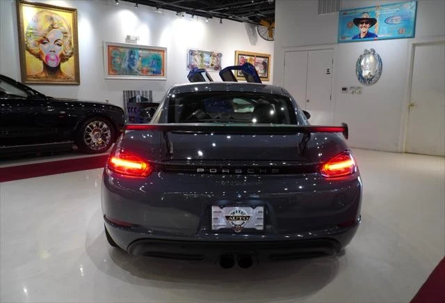 2018 Porsche - Image 6 of 24