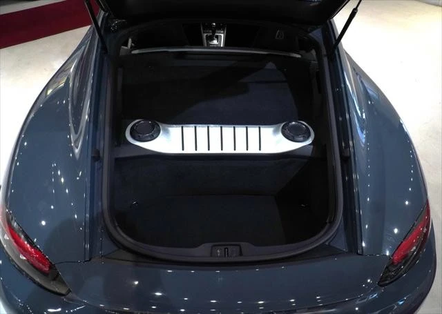 2018 Porsche - Image 13 of 24
