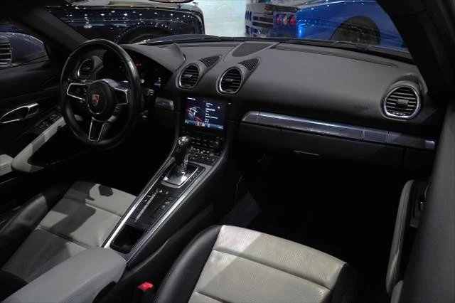 2018 Porsche - Image 22 of 24