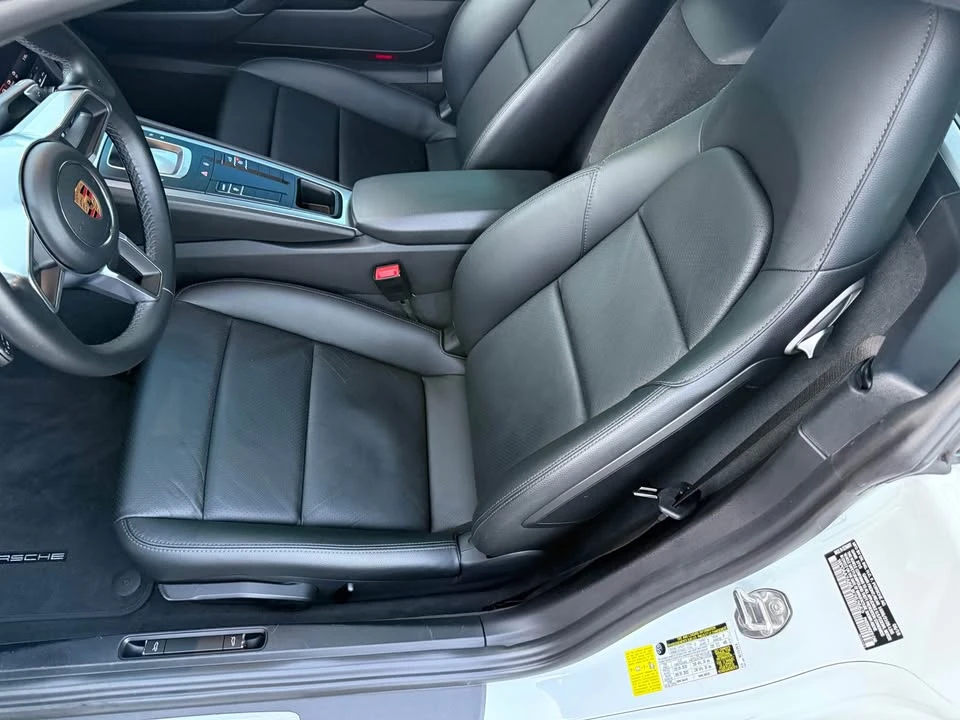 2018 Porsche 718 Cayman - Image 8 of 17