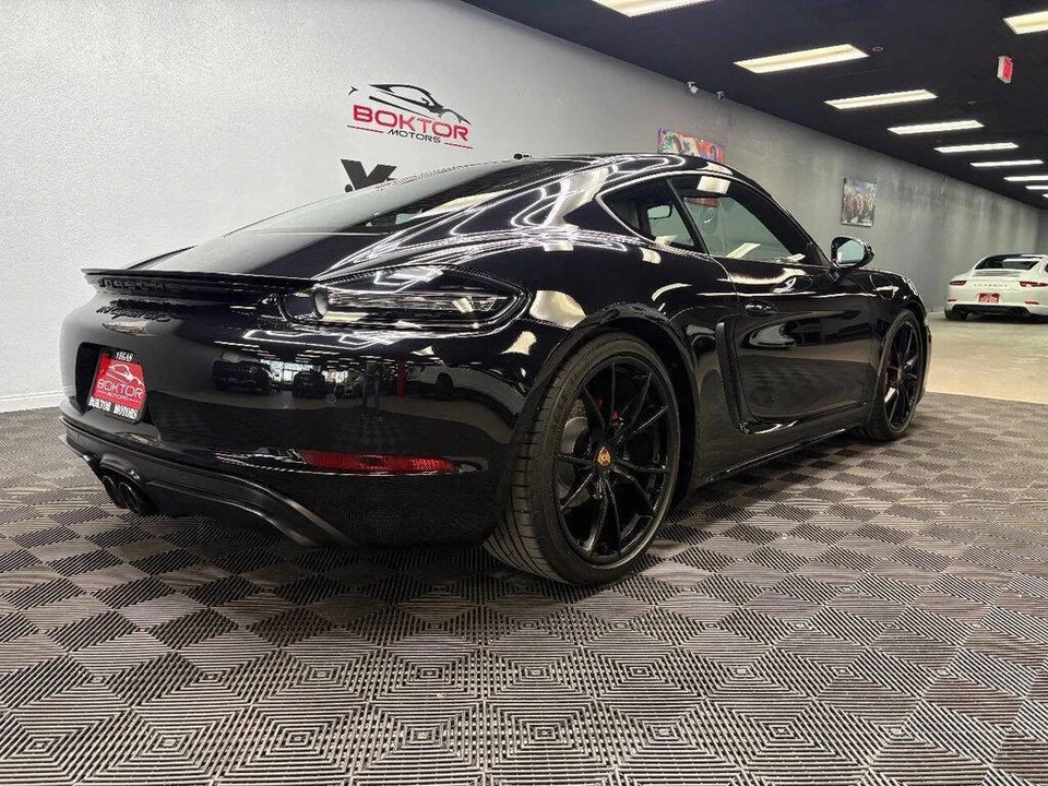 2018 Porsche 718 Cayman GTS - Image 16 of 31