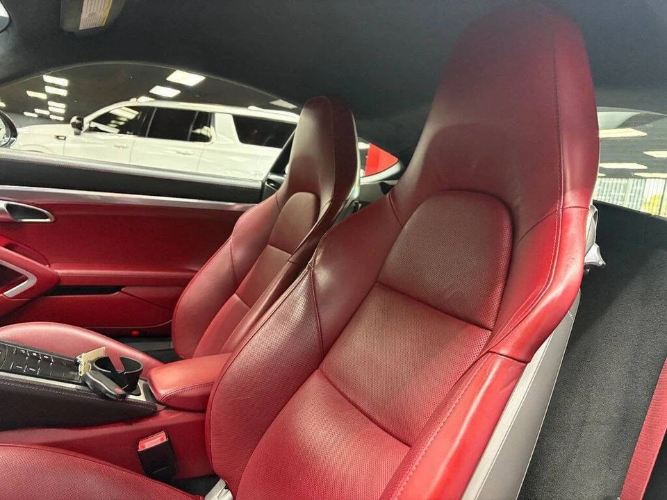 2018 Porsche 718 Cayman GTS - Image 24 of 31