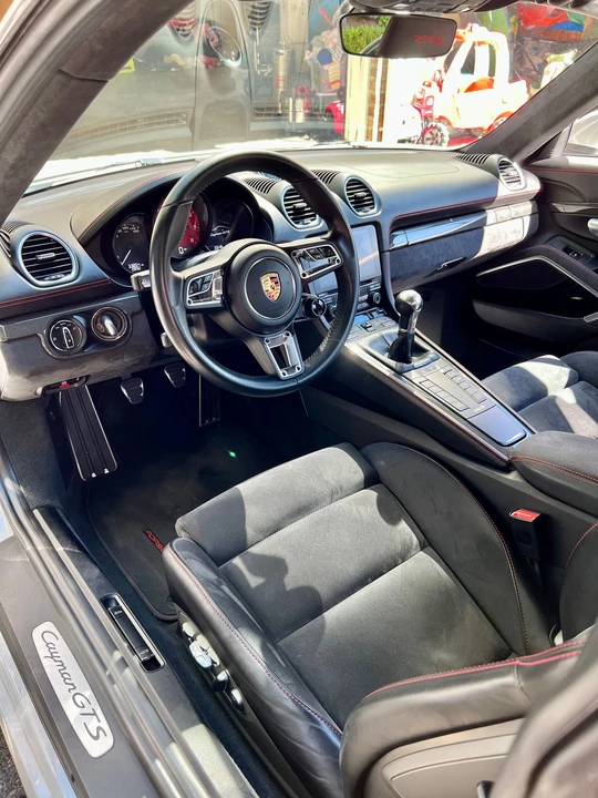 2018 Porsche 718 Cayman GTS - Image 4 of 4