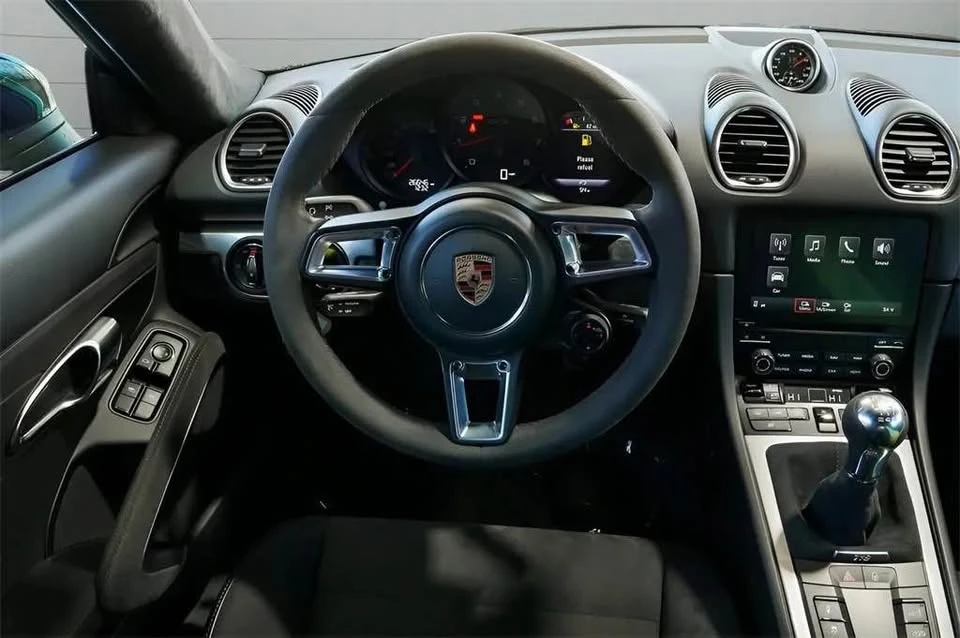 2018 Porsche 718 Cayman - Image 15 of 18