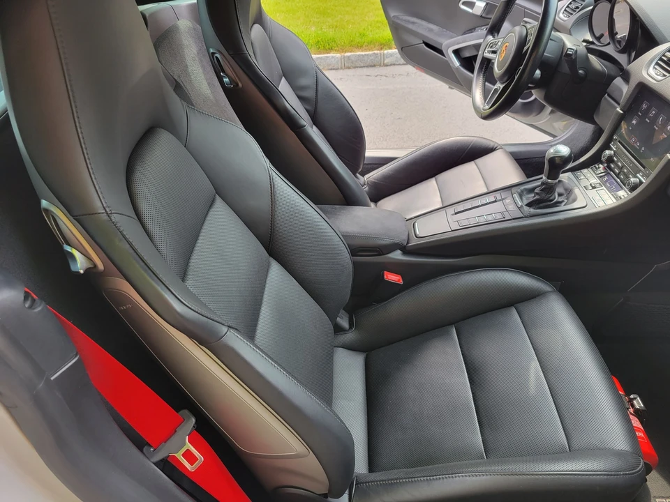 2018 Porsche 718 Cayman GTS - Image 6 of 20