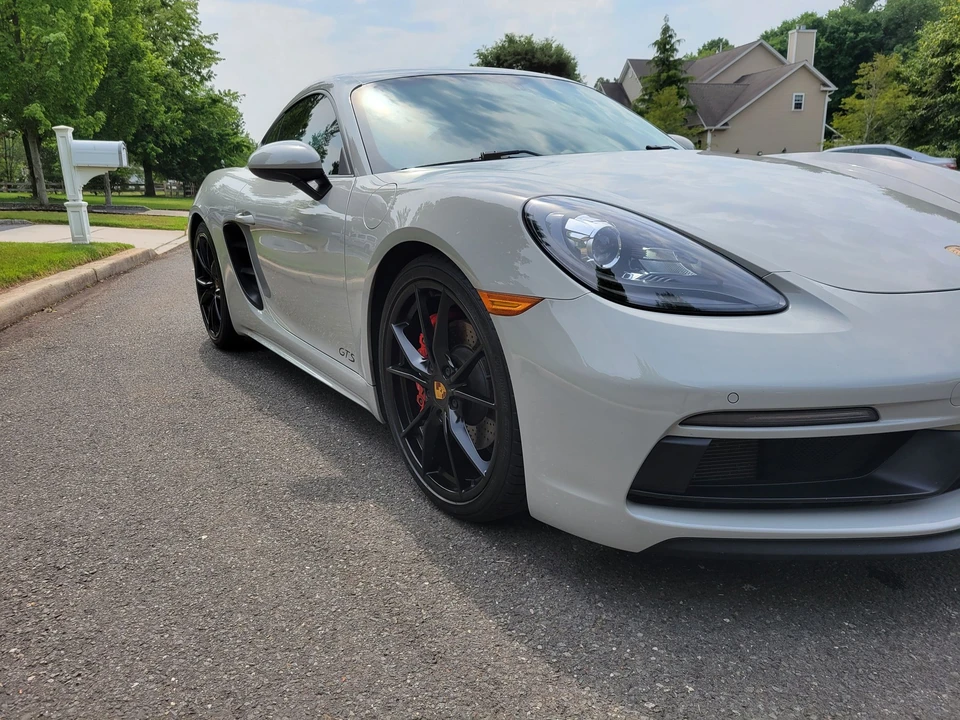 2018 Porsche 718 Cayman GTS - Image 10 of 20
