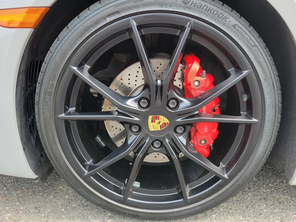2018 Porsche 718 Cayman GTS - Image 16 of 20