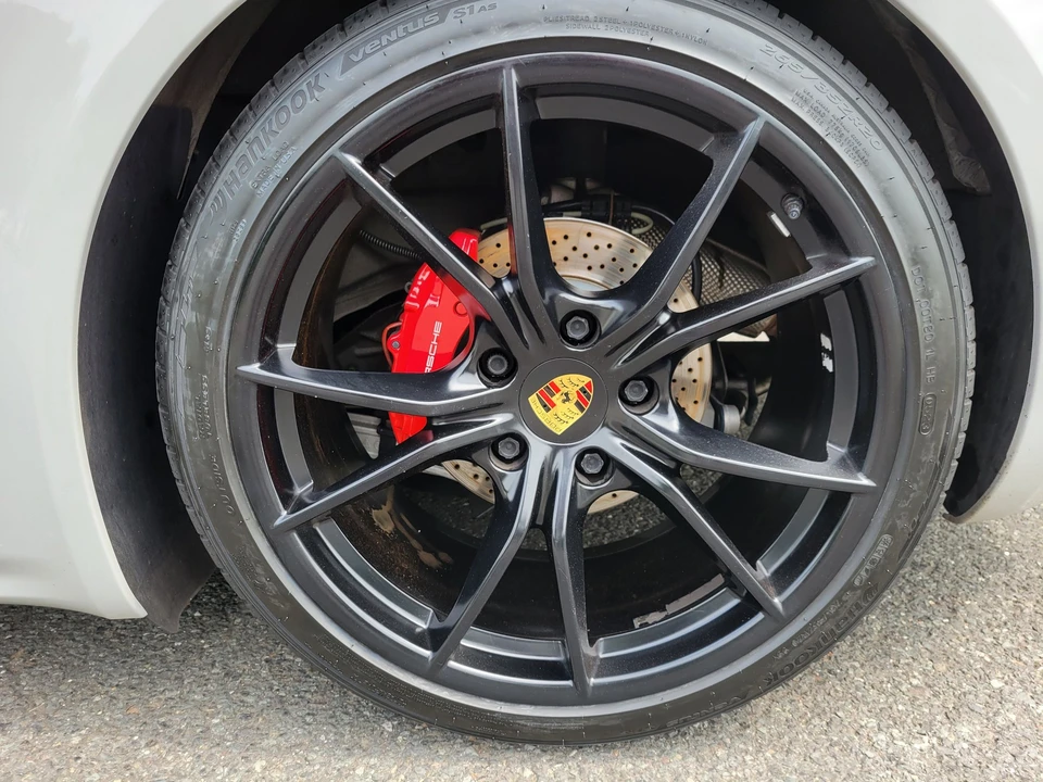 2018 Porsche 718 Cayman GTS - Image 17 of 20
