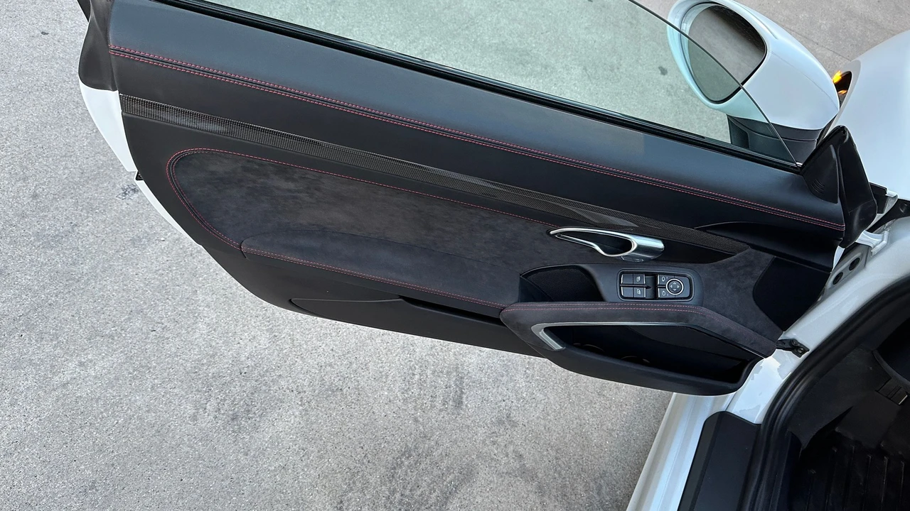 2018 Porsche 718 Cayman GTS - Image 6 of 12
