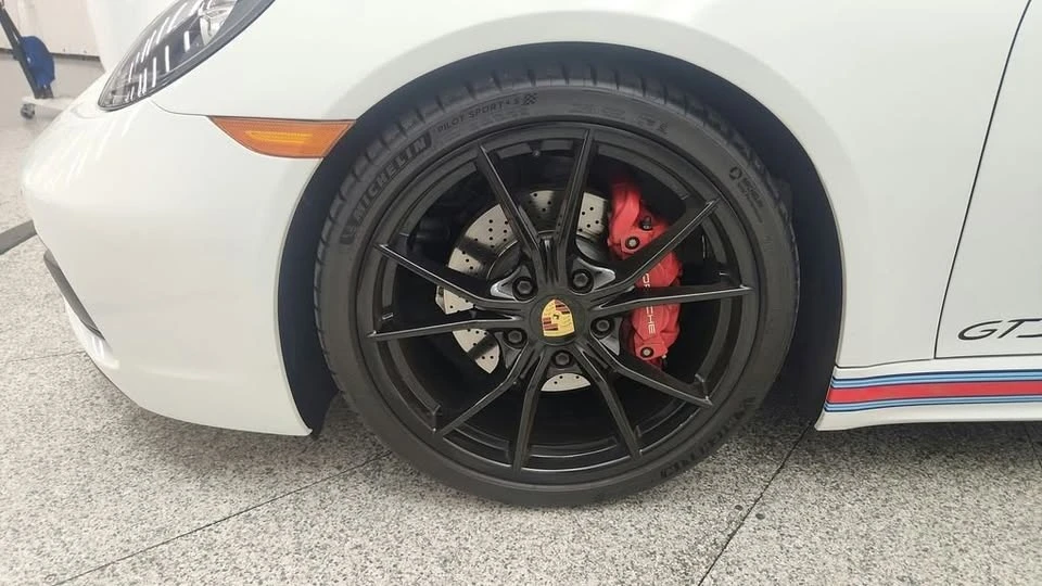 2018 Porsche 718 Cayman GTS - Image 16 of 20