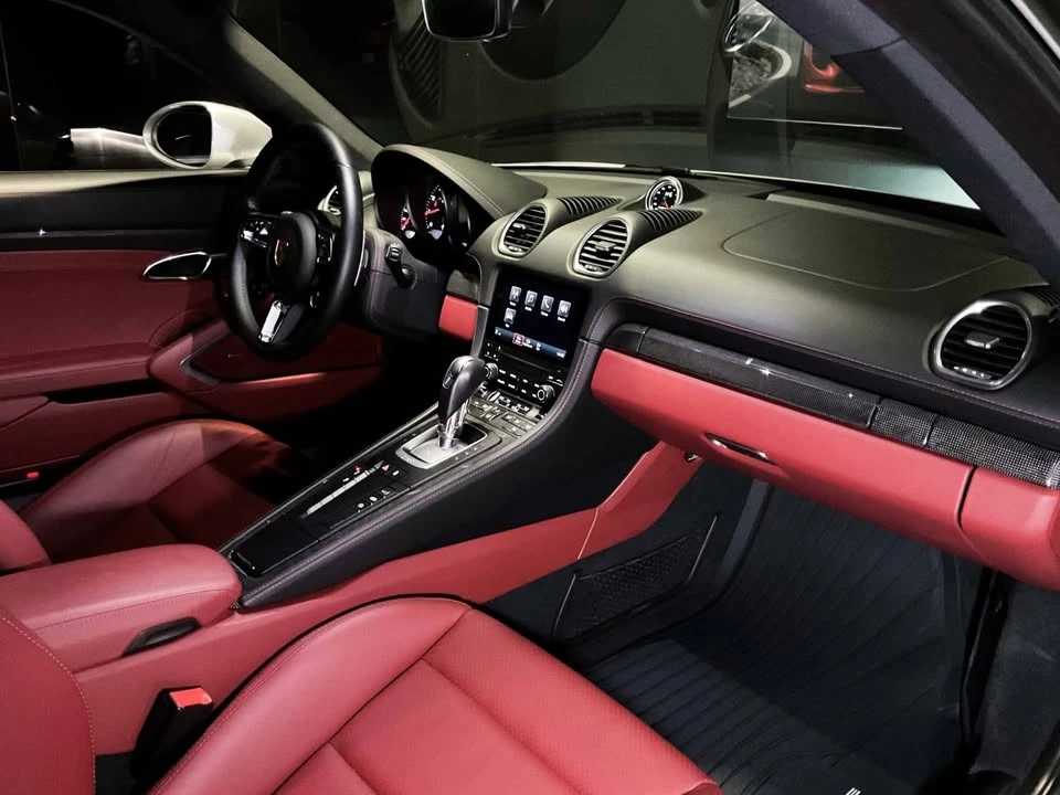 2018 Porsche 718 Cayman GTS - Image 17 of 20