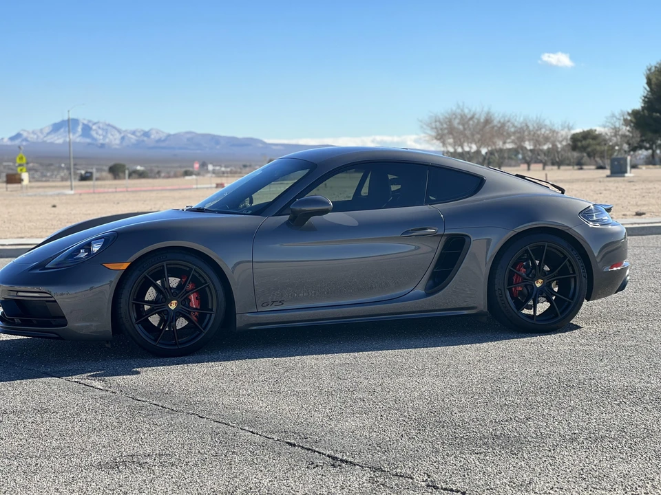 2018 Porsche 718 Cayman GTS - Image 17 of 31