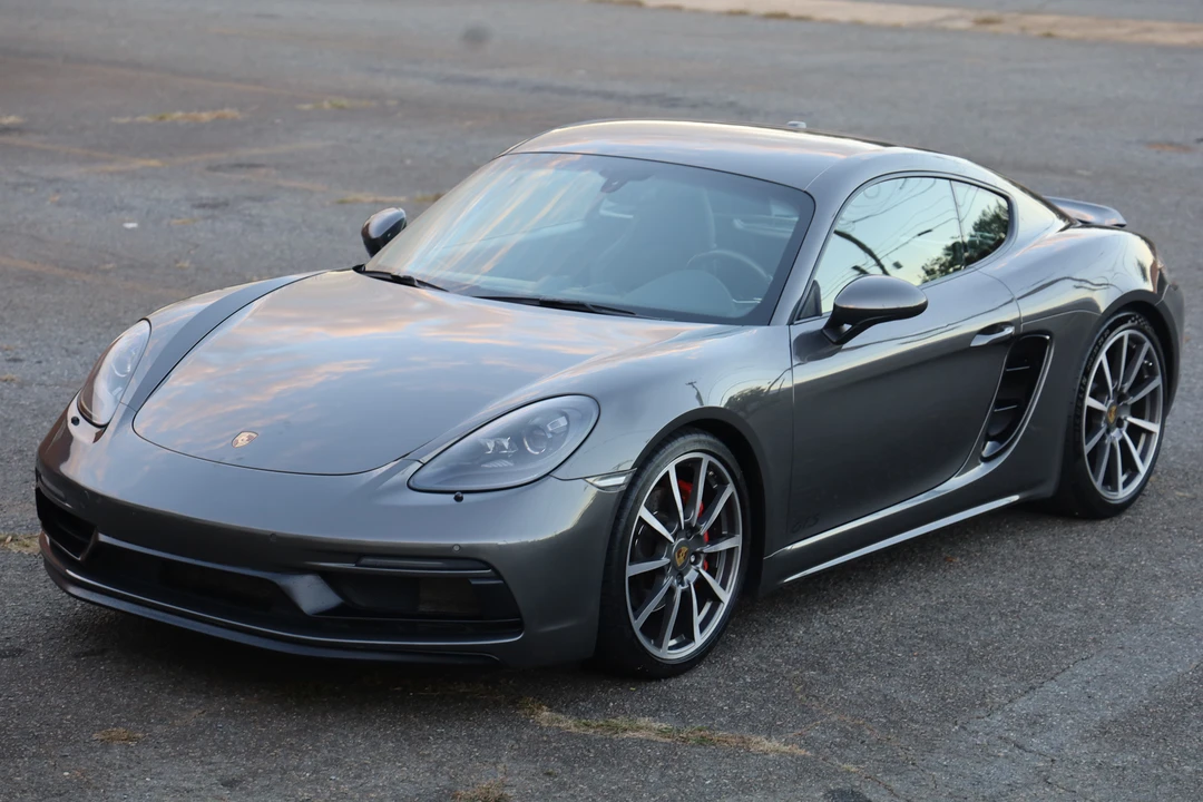 2018 Porsche 718 Cayman GTS - Image 15 of 31