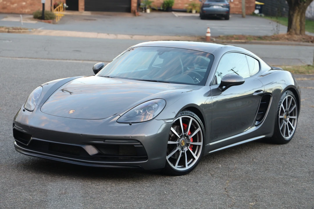 2018 Porsche 718 Cayman GTS - Image 17 of 31