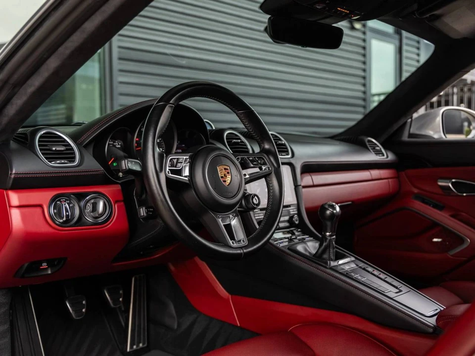 2018 Porsche 718 Cayman GTS - Image 4 of 5