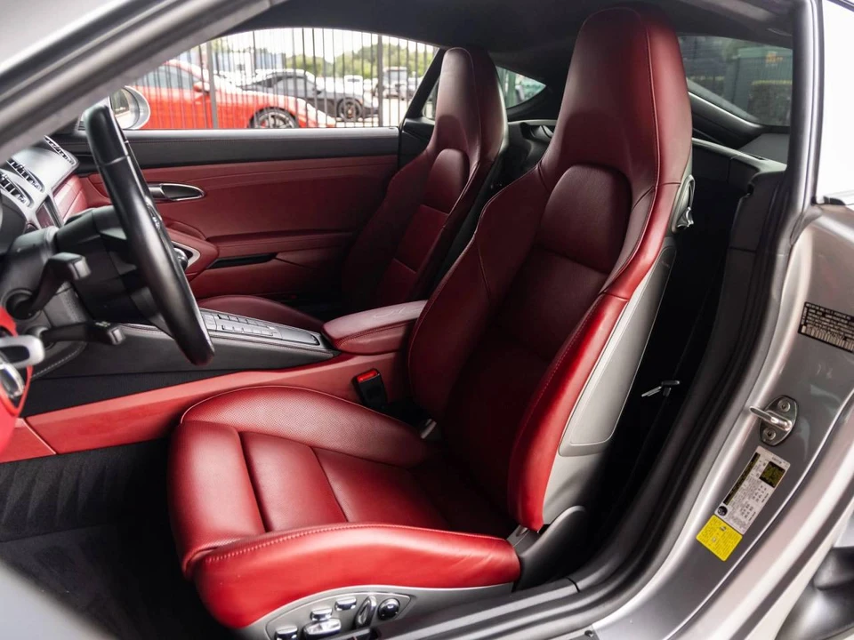 2018 Porsche 718 Cayman GTS - Image 5 of 5
