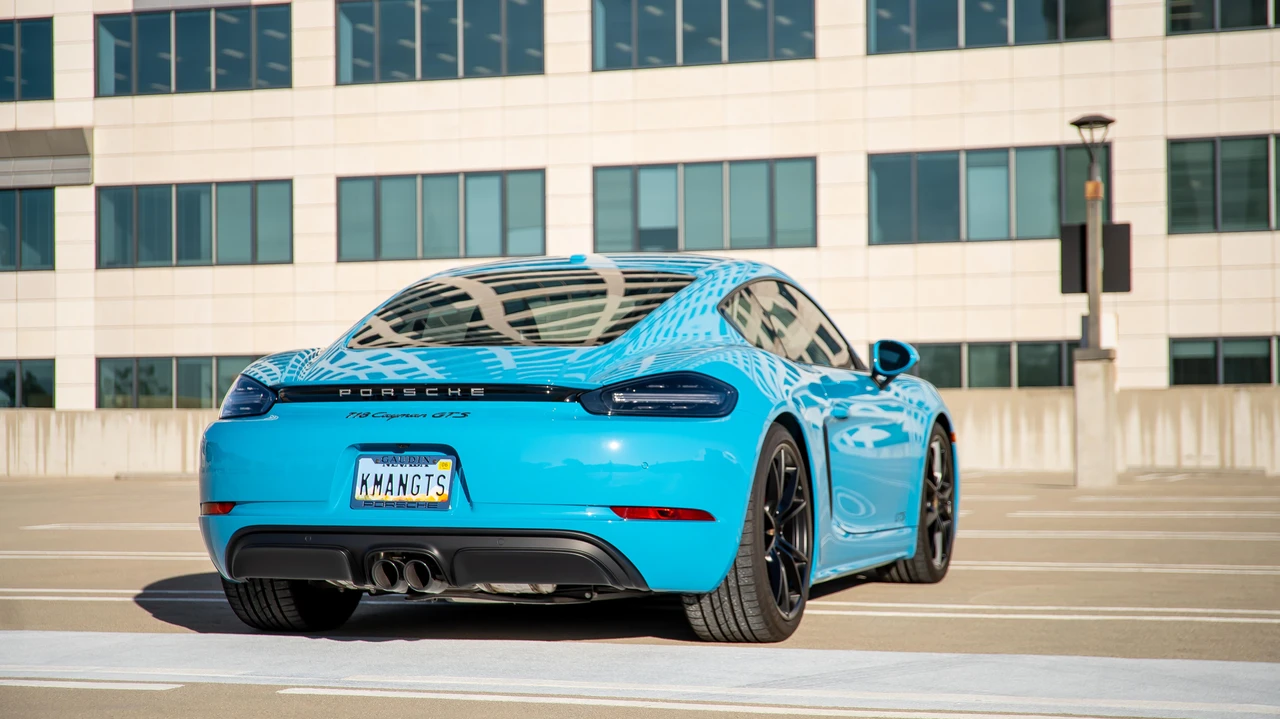 2018 Porsche 718 Cayman GTS - Image 16 of 31