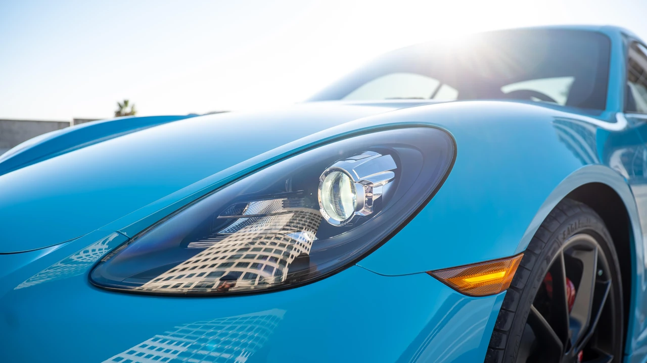 2018 Porsche 718 Cayman GTS - Image 30 of 31