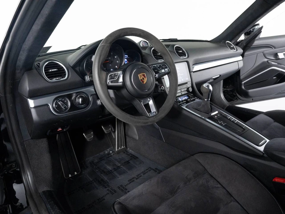2018 Porsche 718 Cayman GTS - Image 4 of 4