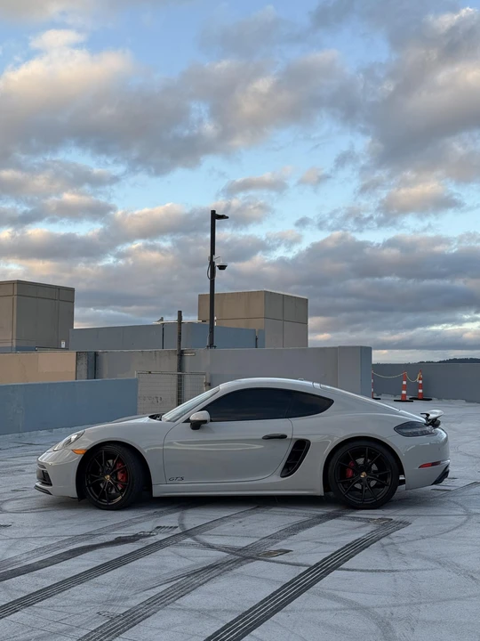 2018 Porsche 718 Cayman GTS - Image 18 of 31