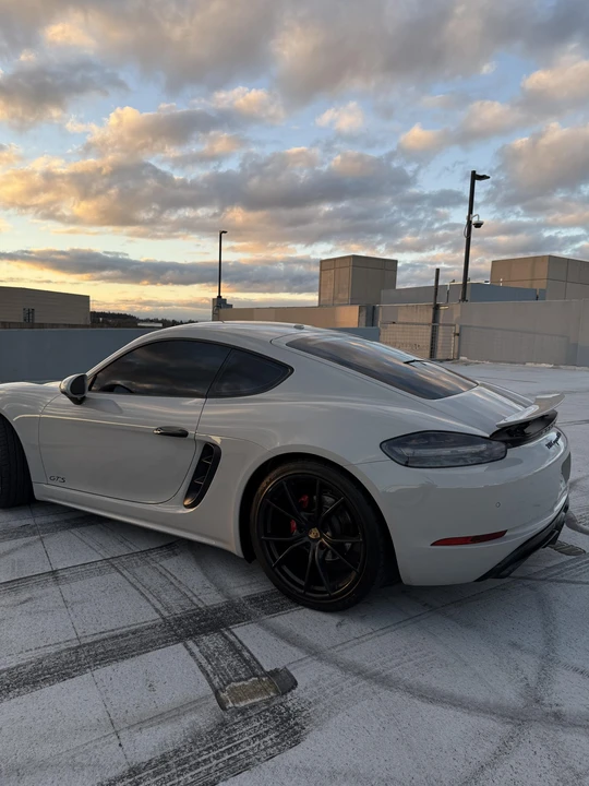 2018 Porsche 718 Cayman GTS - Image 17 of 31