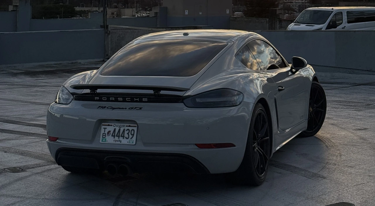 2018 Porsche 718 Cayman GTS - Image 15 of 31